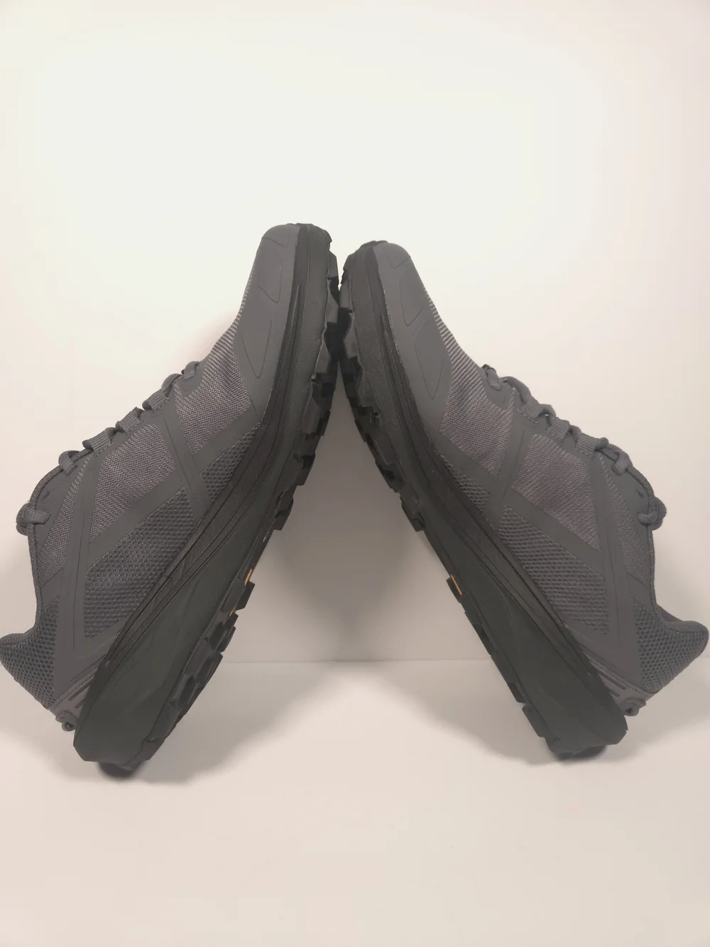 Topo Terraventure 4 Dark Gray Green Mens Size 8 Vibram Sole Excellent Condition!